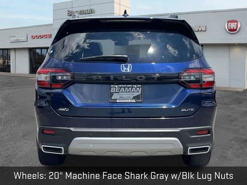 Used 2023 Honda Pilot Elite image 6