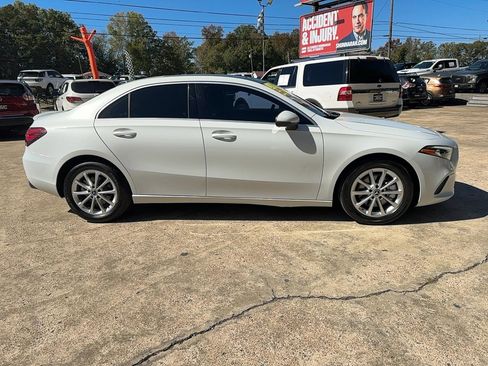 Used 2021 Mercedes-Benz A 220 image 4