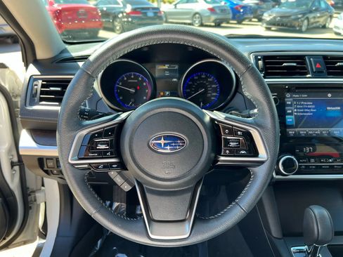 Used 2018 Subaru Outback 2.5i Limited image 15