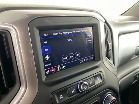 Certified 2022 Chevrolet Silverado 1500 Custom image 15