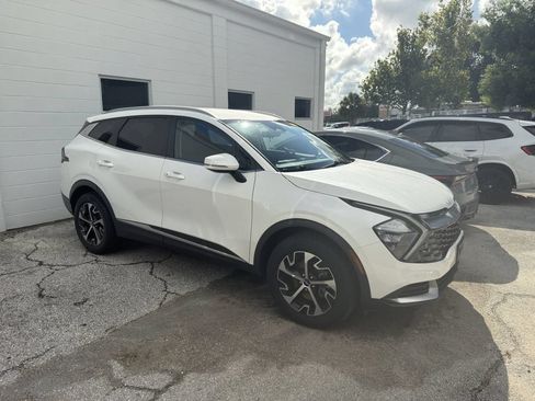 Used 2023 Kia Sportage EX AWD/4WD image 1