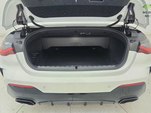 Used 2024 BMW M440i Convertible w/ Premium Package RWD image 21