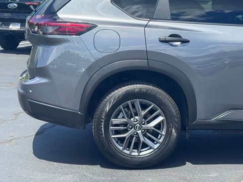 Used 2024 Nissan Rogue S AWD/4WD image 37