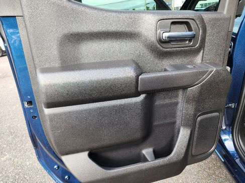 Certified 2023 Chevrolet Silverado 1500 Custom image 32