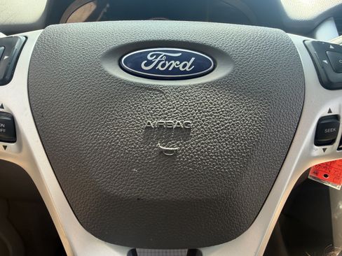 Used 2013 Ford Edge SEL FWD image 33