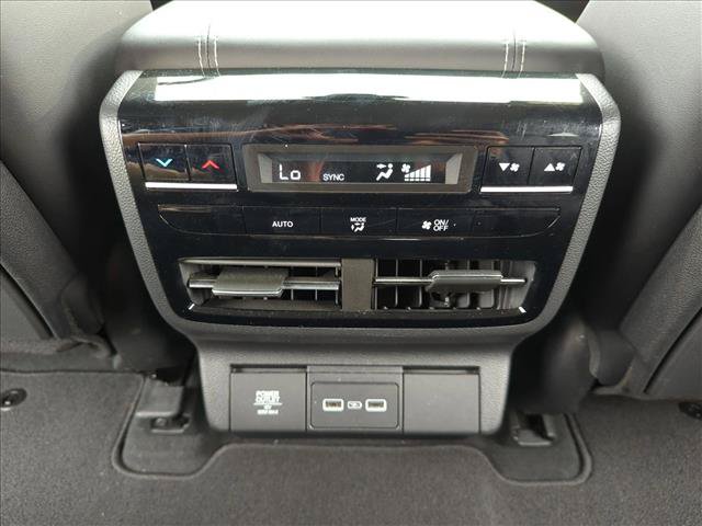 Used 2023 Acura MDX w/ Technology Package AWD/4WD image 17