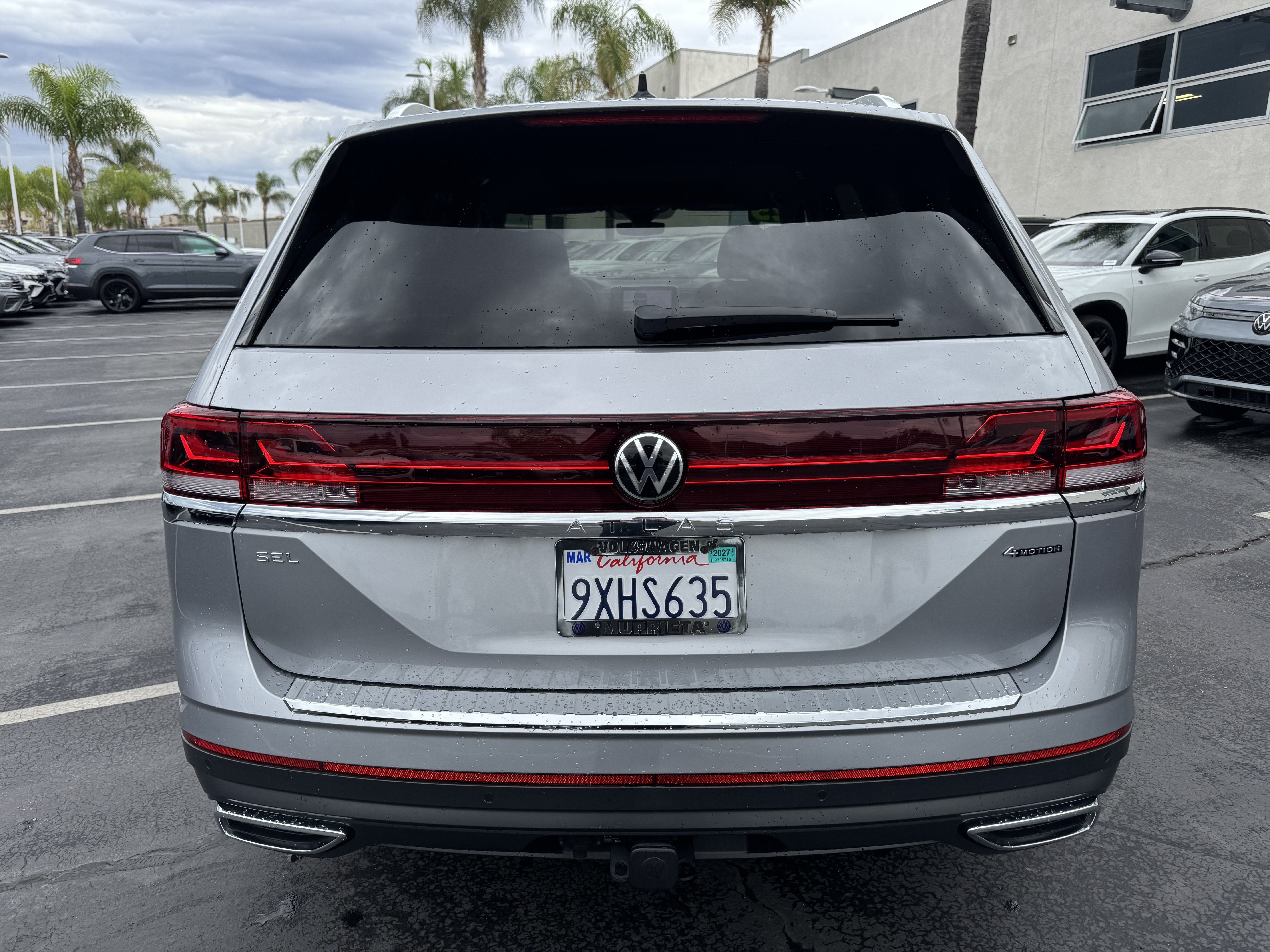 Used 2025 Volkswagen Atlas SEL AWD/4WD image 8