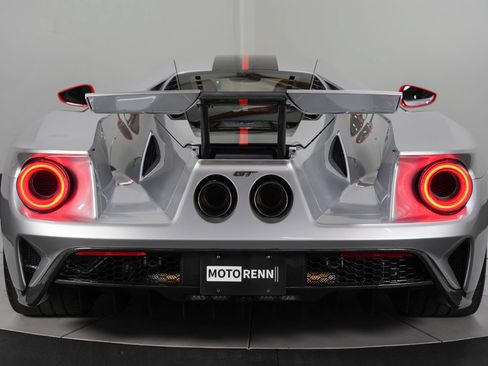 Used 2019 Ford GT RWD image 9