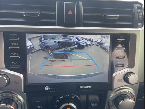 Used 2022 Toyota 4Runner SR5 image 12