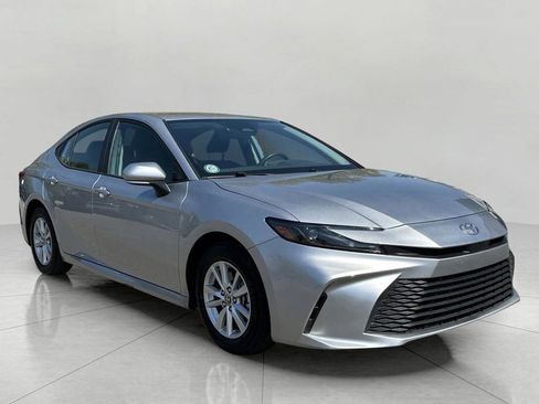 Used 2025 Toyota Camry LE FWD image 2