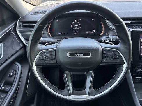 Used 2022 Jeep Grand Cherokee L Laredo w/ Luxury Tech Group I AWD/4WD image 11