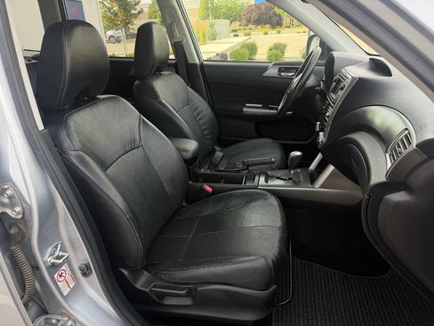 Used 2013 Subaru Forester 2.5XT Touring w/ Popular Pkg 2 AWD/4WD image 25