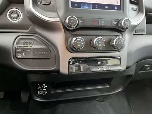 Certified 2024 RAM 2500 Big Horn image 25