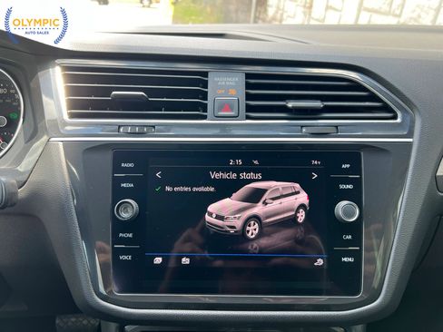 Used 2018 Volkswagen Tiguan SE FWD image 32