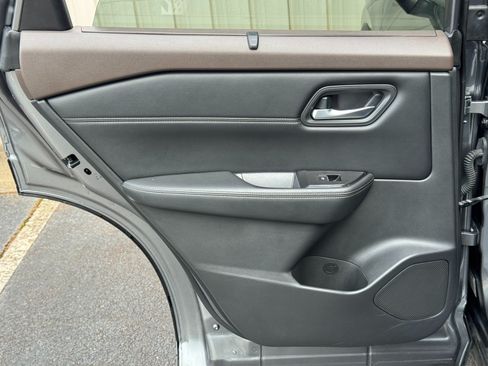 Used 2022 Nissan Rogue SL w/ SL Premium Package FWD image 40