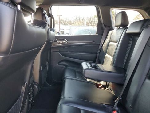 Certified 2022 Jeep Grand Cherokee Limited w/ Trailer Tow Group IV image 15