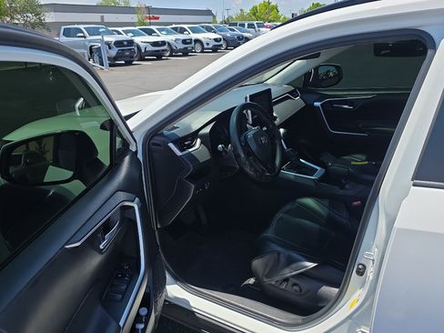 Used 2023 Toyota RAV4 XLE AWD/4WD image 14