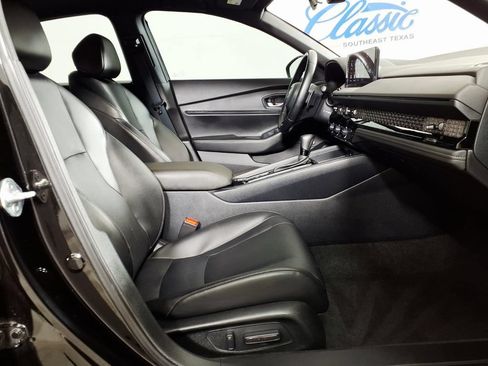 Used 2023 Honda Accord Sport image 11
