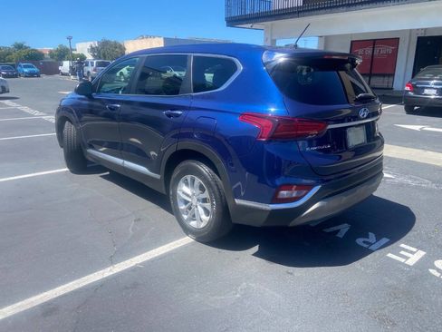 Used 2020 Hyundai Santa Fe SE image 6