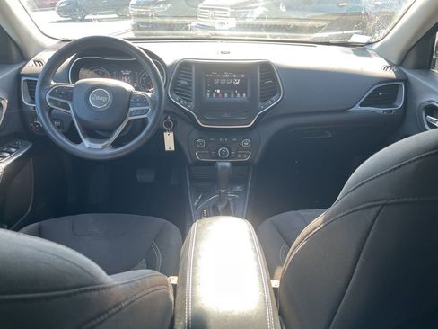 Used 2019 Jeep Cherokee Latitude w/ Popular Appearance Group image 25