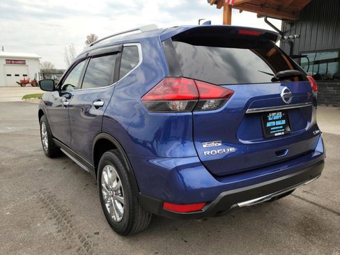 Used 2019 Nissan Rogue SV image 6