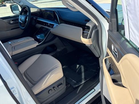 New 2026 INFINITI QX80 Pure w/ Cargo Package image 28