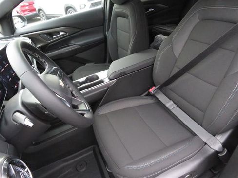 New 2026 Chevrolet Equinox EV LT image 16