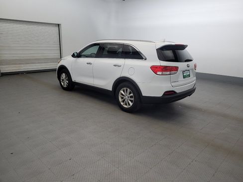 Used 2016 Kia Sorento AWD w/ LX Convenience Package image 3