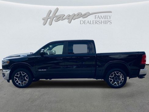 Used 2025 RAM 1500 Laramie AWD/4WD image 9