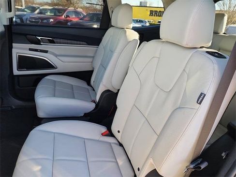 New 2025 Kia Telluride EX image 14