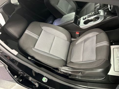 Used 2024 Chevrolet Blazer LT w/ Convenience Package image 25