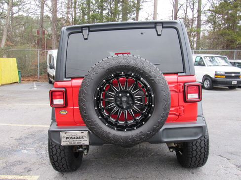 Used 2019 Jeep Wrangler Unlimited Sport S AWD/4WD image 6