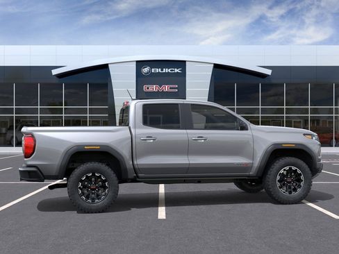 New 2026 GMC Canyon AT4 AWD/4WD image 5