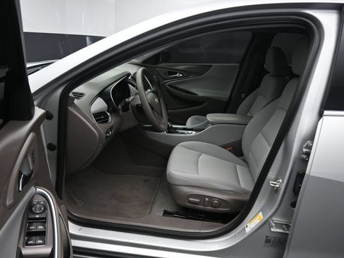 Used 2022 Chevrolet Malibu LT FWD image 11
