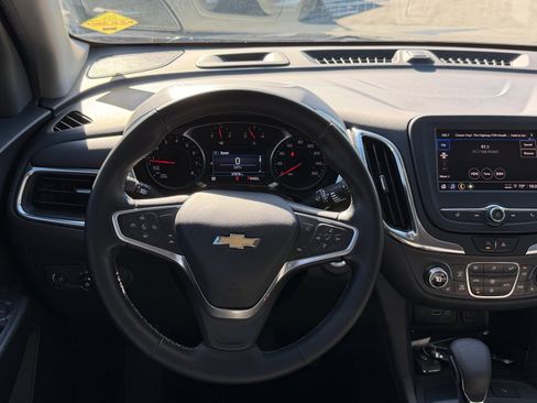 Used 2023 Chevrolet Equinox LT image 13