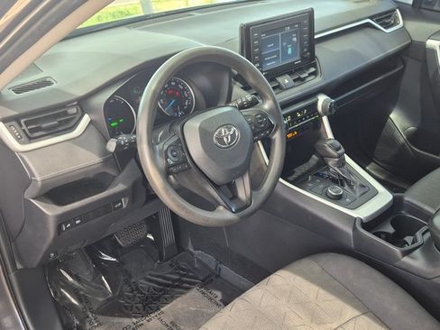 Used 2020 Toyota RAV4 XLE w/ Convenience Package AWD/4WD image 10