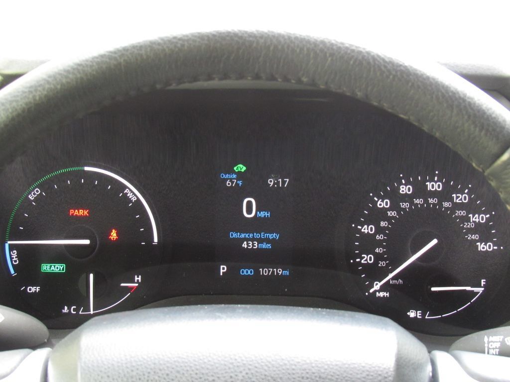 Certified 2023 Toyota Sienna XLE FWD image 24