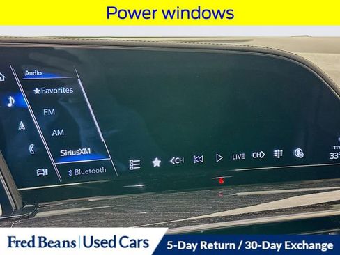 Used 2023 Cadillac Escalade Premium Luxury image 19