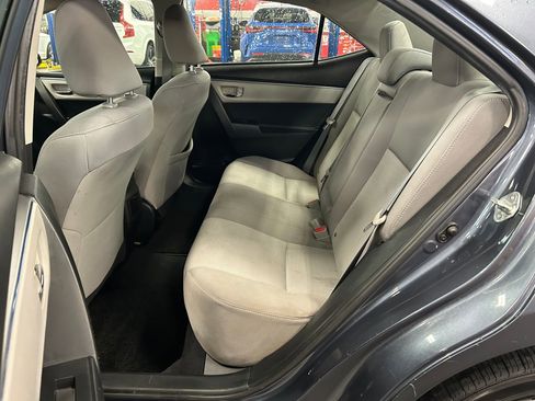 Used 2015 Toyota Corolla LE image 23