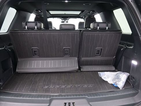 Certified 2023 Ford Expedition Platinum AWD/4WD image 27