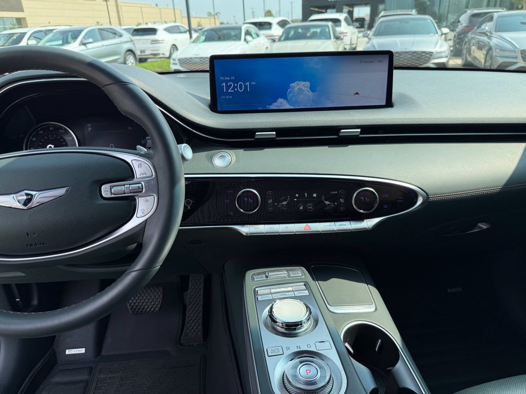 Used 2023 Genesis GV70 2.5T w/ Advanced Package AWD/4WD image 34