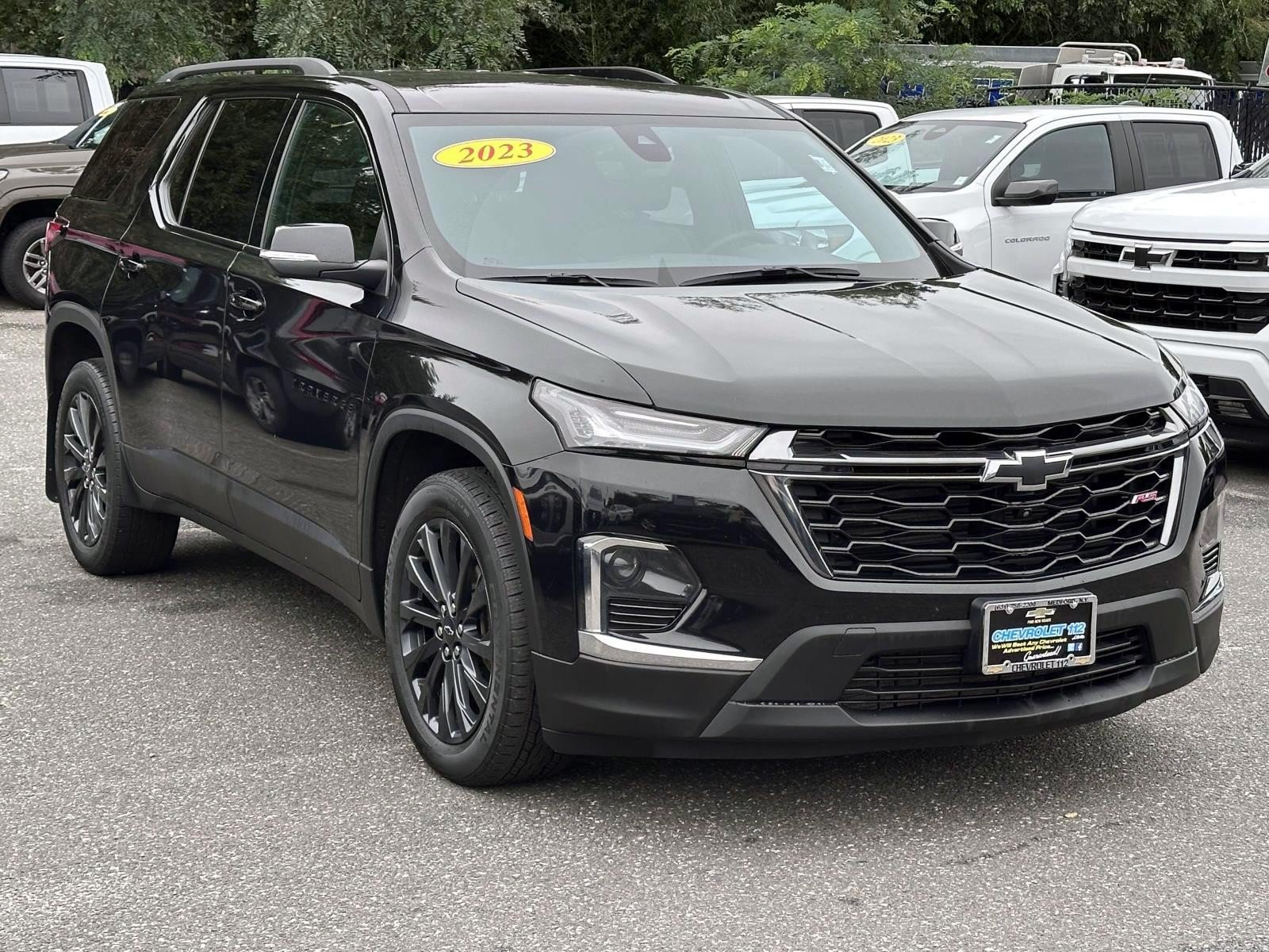 Used 2023 Chevrolet Traverse RS AWD/4WD image 5