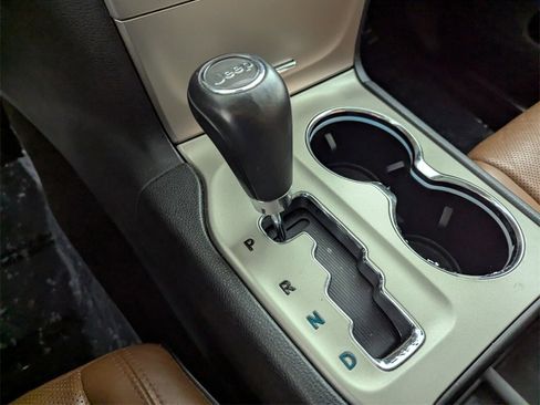 Used 2012 Jeep Grand Cherokee Overland image 26