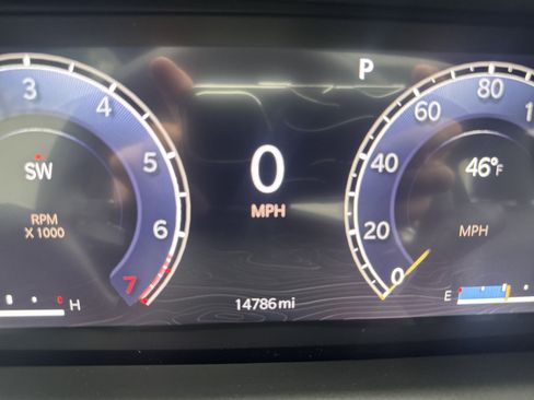 Used 2023 Jeep Grand Cherokee Altitude image 21