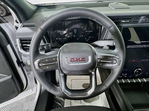 New 2026 GMC Terrain Elevation w/ Technology Package II AWD/4WD image 10