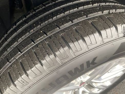 Certified 2024 GMC Yukon SLT image 25