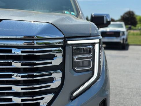 New 2026 GMC Sierra 1500 Denali w/ Denali Reserve Package AWD/4WD image 34