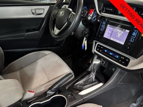 Used 2017 Toyota Corolla LE w/ Carpet Mat Package (TMS) FWD image 15