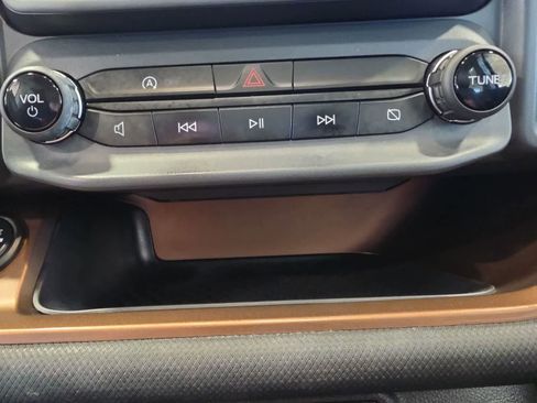 Certified 2021 Ford Bronco Sport Outer Banks w/ Outer Banks Package AWD/4WD image 28
