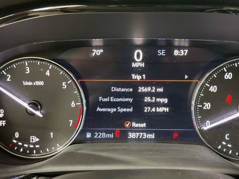 Used 2021 Buick Envision Essence FWD image 14